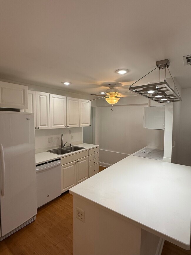 Foto del edificio - 2302 1st St NW