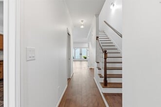 Building Photo - 8614 Oakford Dr