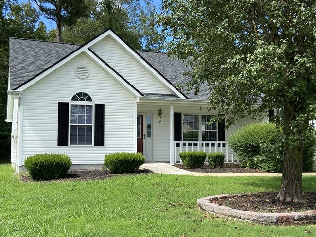 Building Photo - Spacious 3 Bedroom Home in Ft. Oglethorpe