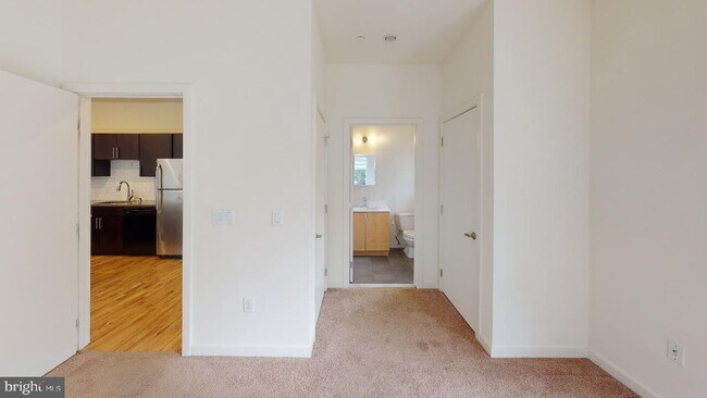 Building Photo - 1238 N 28th St
