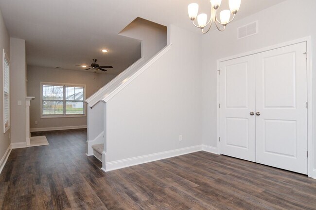 Foto del edificio - 1575 Grey Cliff Run