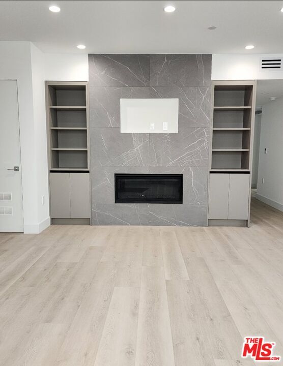Foto del edificio - 9806 Vidor Dr