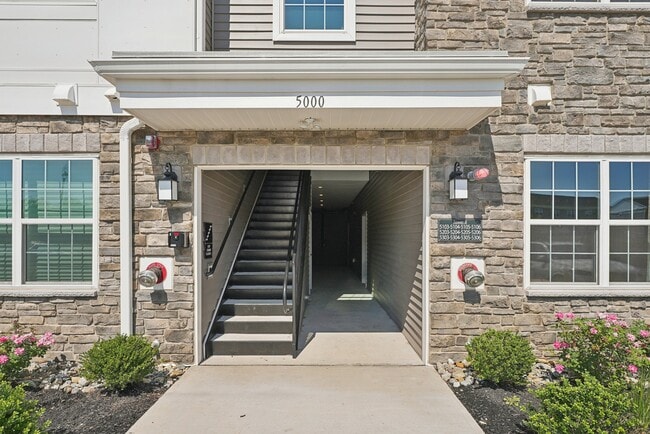 Building Photo - 5104 Mary Ashby Wy