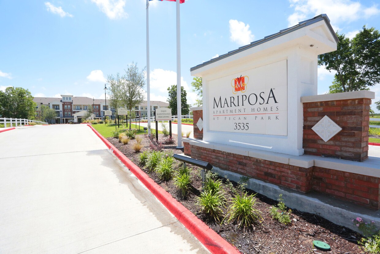 Mariposa Apartment Homes at Pecan Park Apartments at 3535 Canada Rd