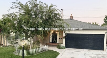 Building Photo - 718 Cross St