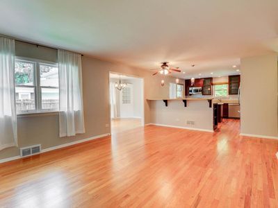 Foto del edificio - 2190 E Eastman Ave