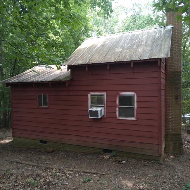 Building Photo - 128 Cabin Ln