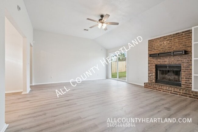 Building Photo - 8408 Stonewood Dr