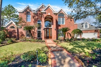 Building Photo - 13714 Gainesway Dr