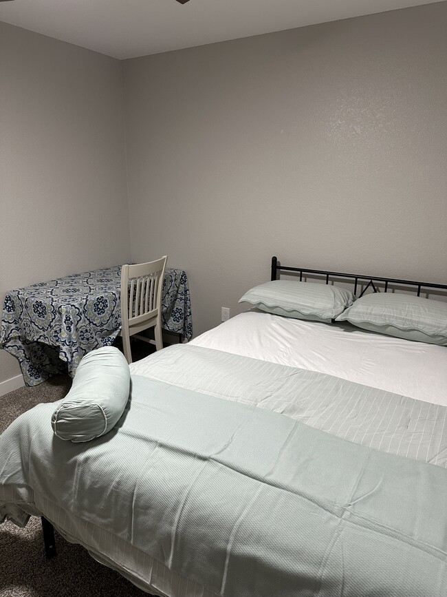 Building Photo - 4102 Maxwell Rd