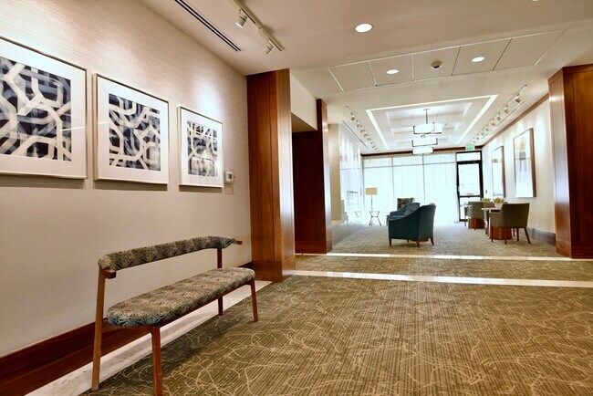 Building Photo - 8 Whittier Pl