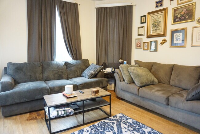 Foto del edificio - 42 Strathmore Rd