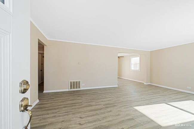 Building Photo - 17555 Howe Ave