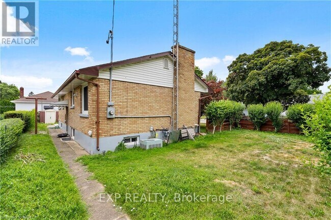Building Photo - 92 Margery Ave