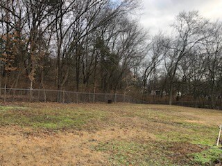 Building Photo - 106 Oakwood Ct