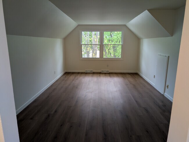 Foto del edificio - 11813 W Flagg Ave