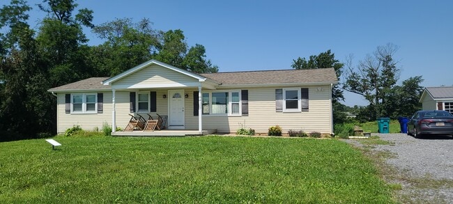 Building Photo - 12426 Lime Plant Rd
