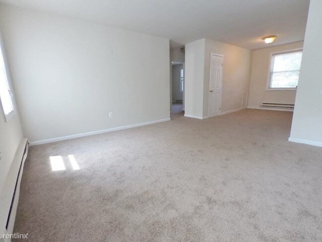 Building Photo - 4500 Westchester Rd