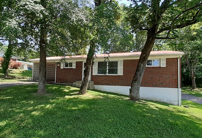 Foto del edificio - 707 S McCrary St