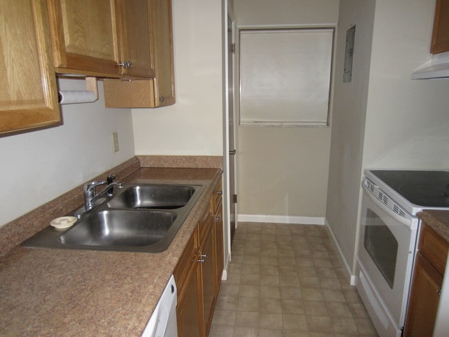 Building Photo - 454 Cherrywood Gardens Dr