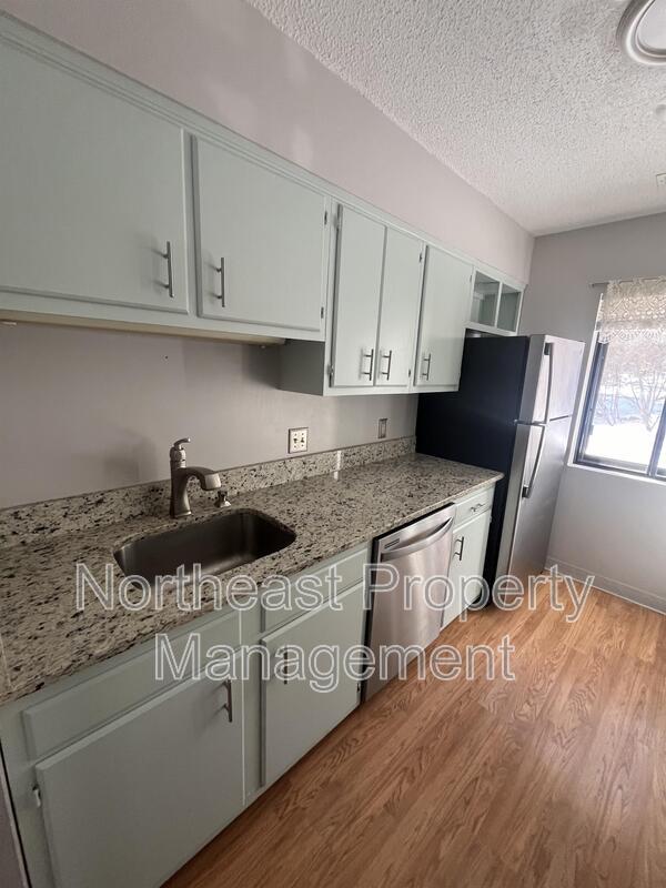 Foto del edificio - 59 Highwood Dr