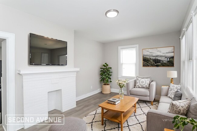 Building Photo - 922 Wells St