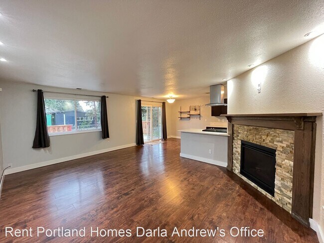 Building Photo - 3 br, 2 bath House - 10823 NE Siskiyou St
