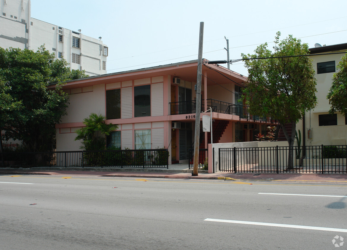 Primary Photo - Miracle Apartments