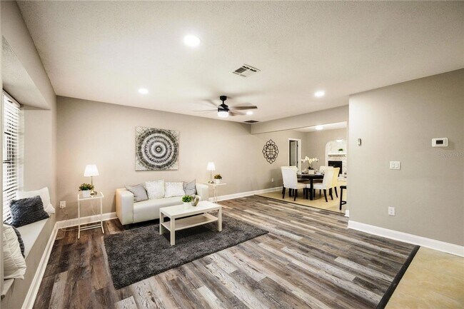Foto del edificio - 4716 Heron Rd