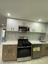 Building Photo - 113 Herriot St