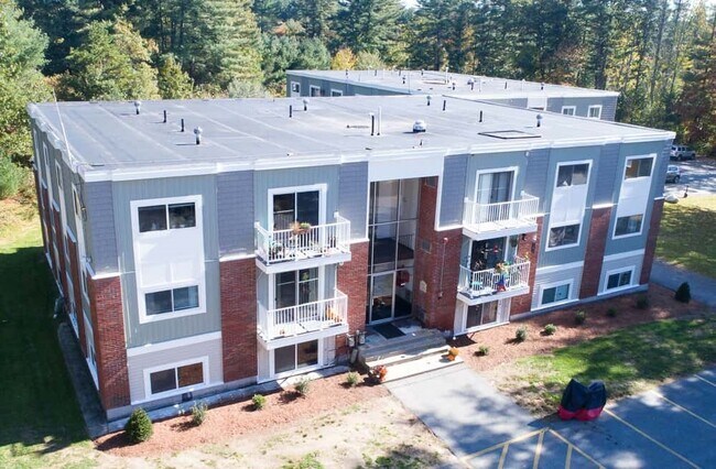 Building Photo - 37 Constitution Dr