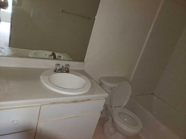 Foto del edificio - 18147 Bridle Club Dr