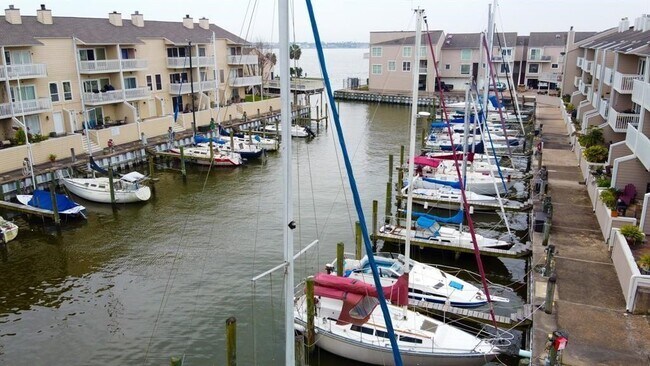 Foto del edificio - 4747 E NASA Pkwy