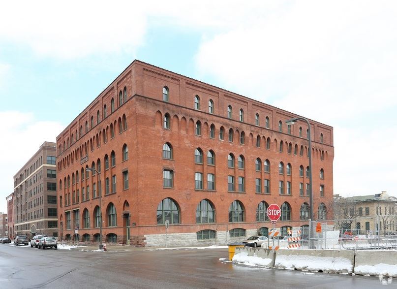 Foto del edificio - Lindsay lofts