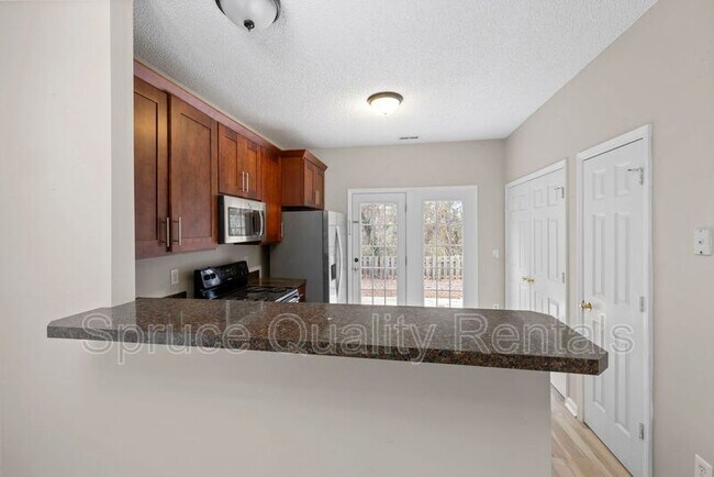 Building Photo - 103 Litton St