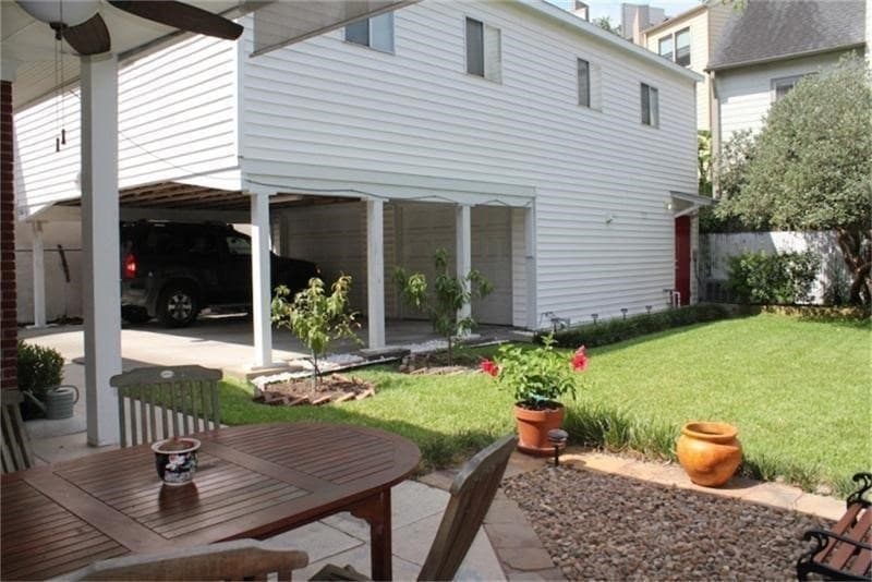 Photo - 2500 Mandell St