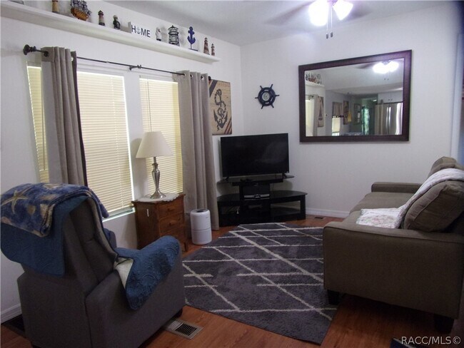 Foto del edificio - 8856 W Arber Ct