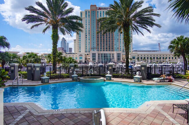 Foto del edificio - 700 S Harbour Island Blvd