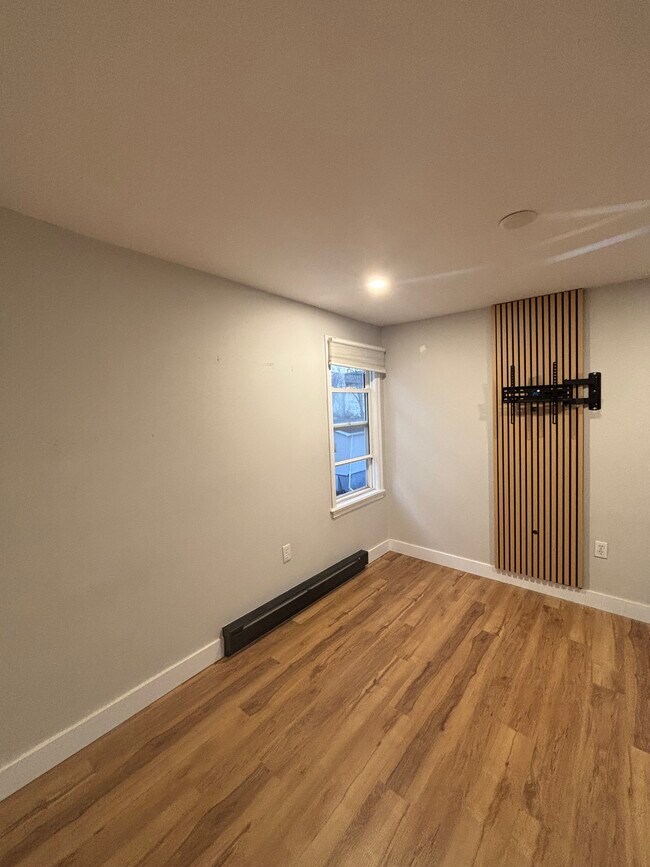 Photo du bâtiment - ONE BEDROOM APARTMENT IN THE HEART OF DOWNTOWN DARTMOUTH