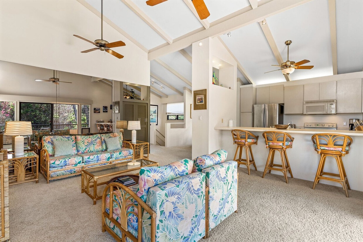 Primary Photo - 10 Wailea Ekolu Pl