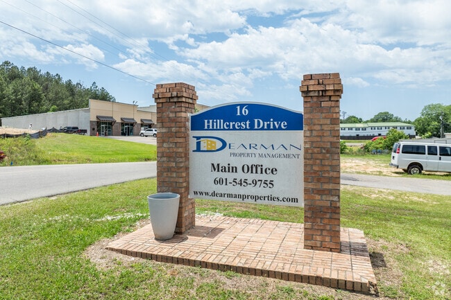 Building Photo - Shenandoah Townhomes