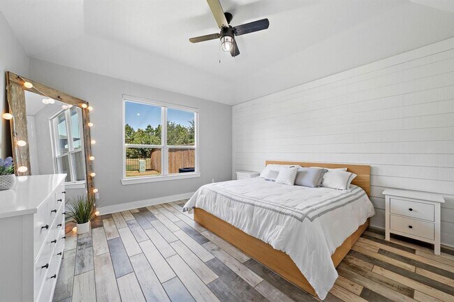 Building Photo - 11711 Tranquility Summit Dr
