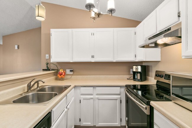 Foto del edificio - Beautiful 2BD/2BA townhome in Table Mountain Heights