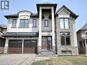 Building Photo - 2459 Nichols Dr