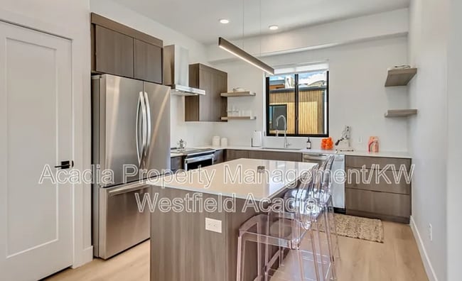 Foto del edificio - 4186 S Main St