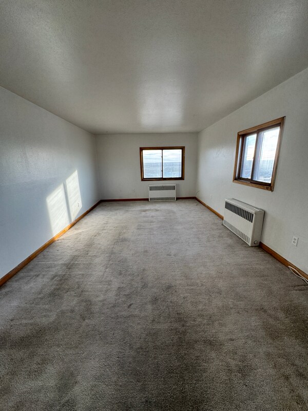 Foto del edificio - 302 W 7th St