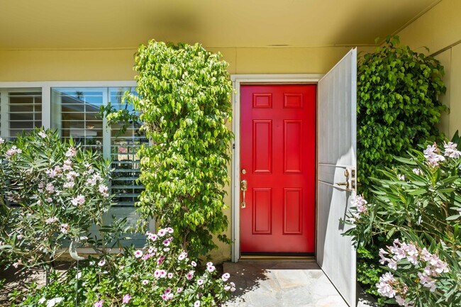 Foto del edificio - 74460 Fairway Dr