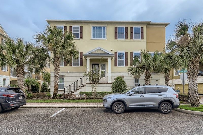 Primary Photo - 4 br, 3 bath House - 555 Edgerly Pl