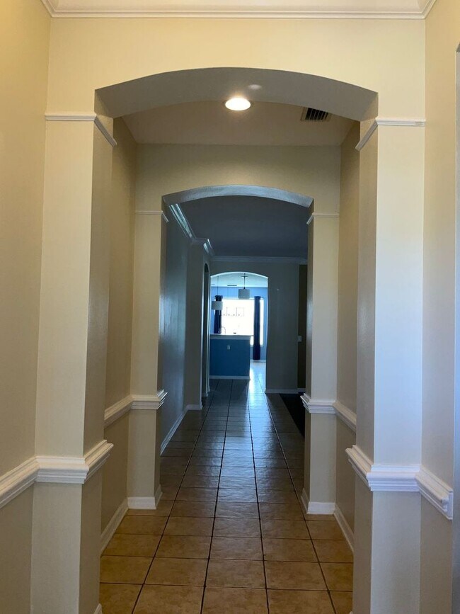 Foto del edificio - Single family home with 3 bedrooms, 2.5 ba...