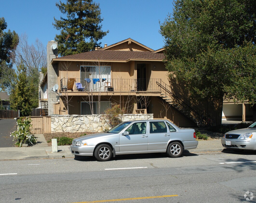 Primary Photo - 760 S California Ave